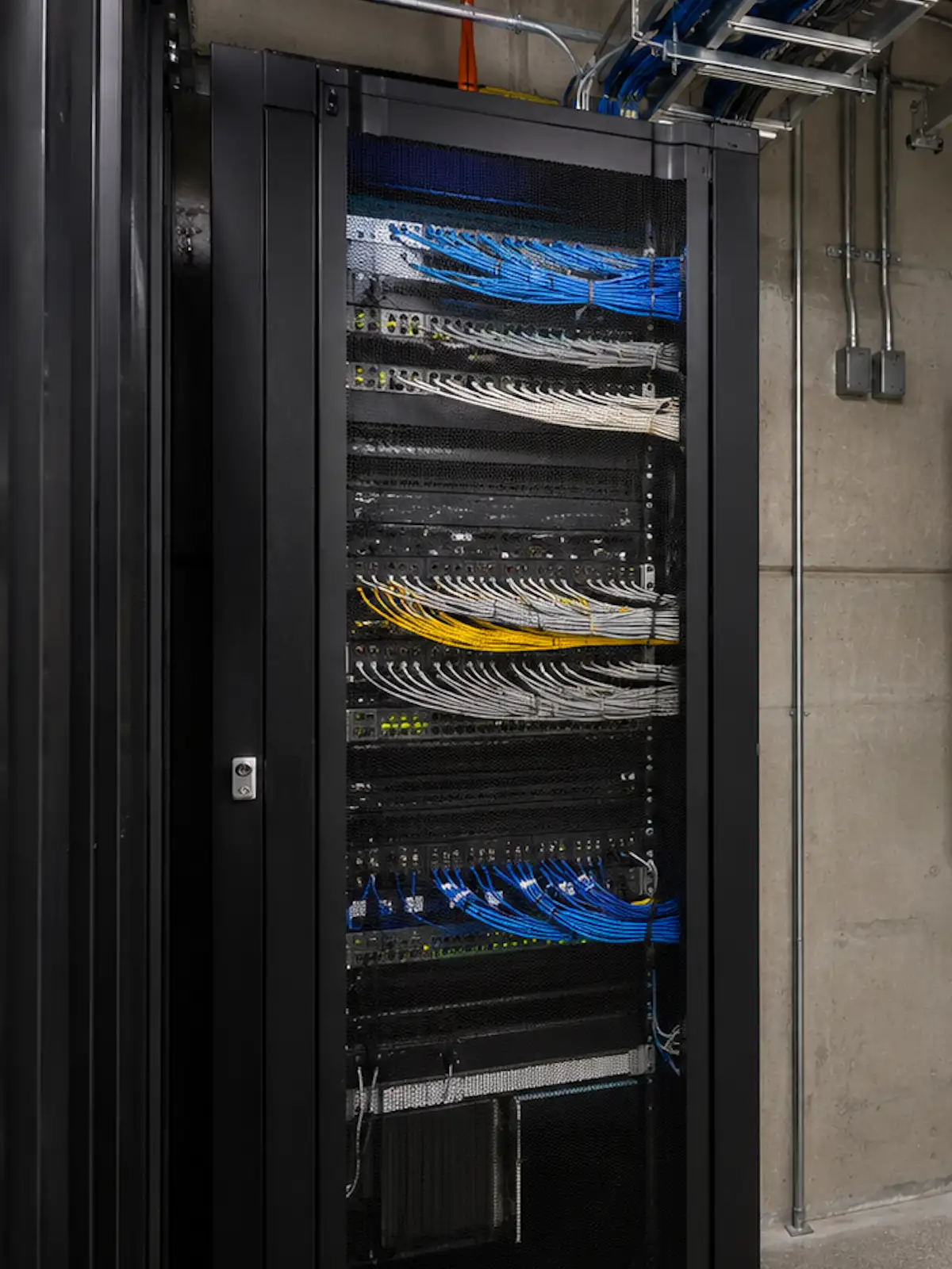 Instalaciones para oficinas, naves y locales | instalaciones para despachos naves