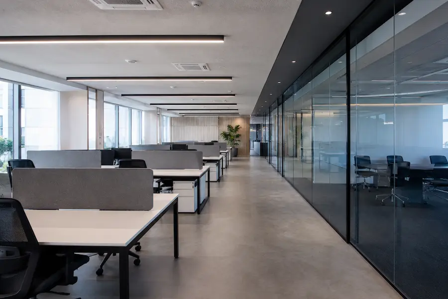 Mobiliario de oficina | instalaciones mamparas reformas
